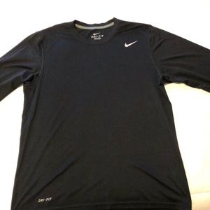 Nike Long-sleeve Sri-fit shirt